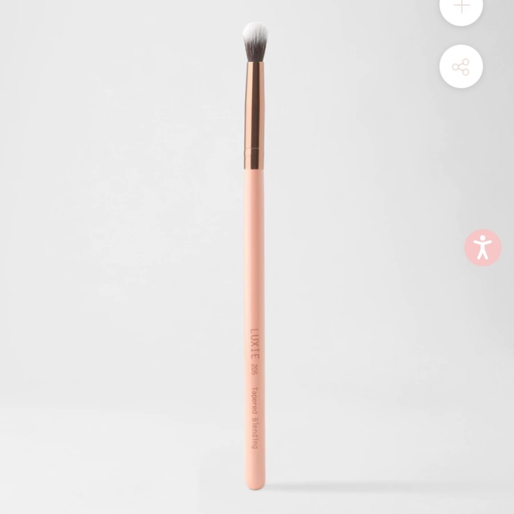 Luxie Beauty 205 Tapered Blending Brush